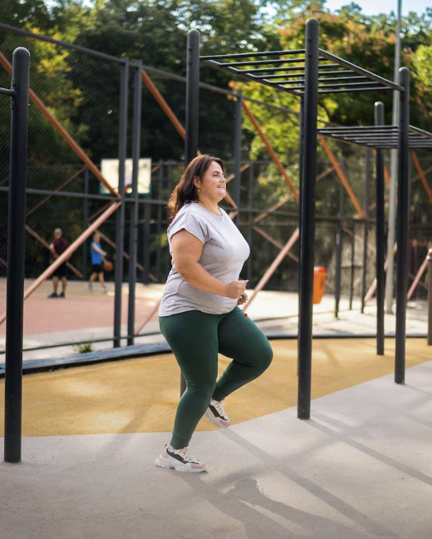 Mujer madura viviendo con confianza